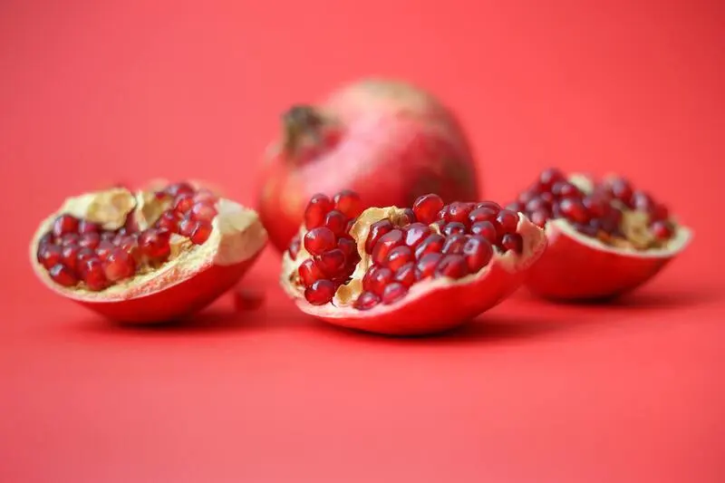 pomegranate-dream-interpretation (1)