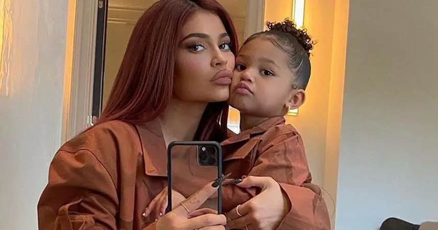 kylie-jenner-stormi