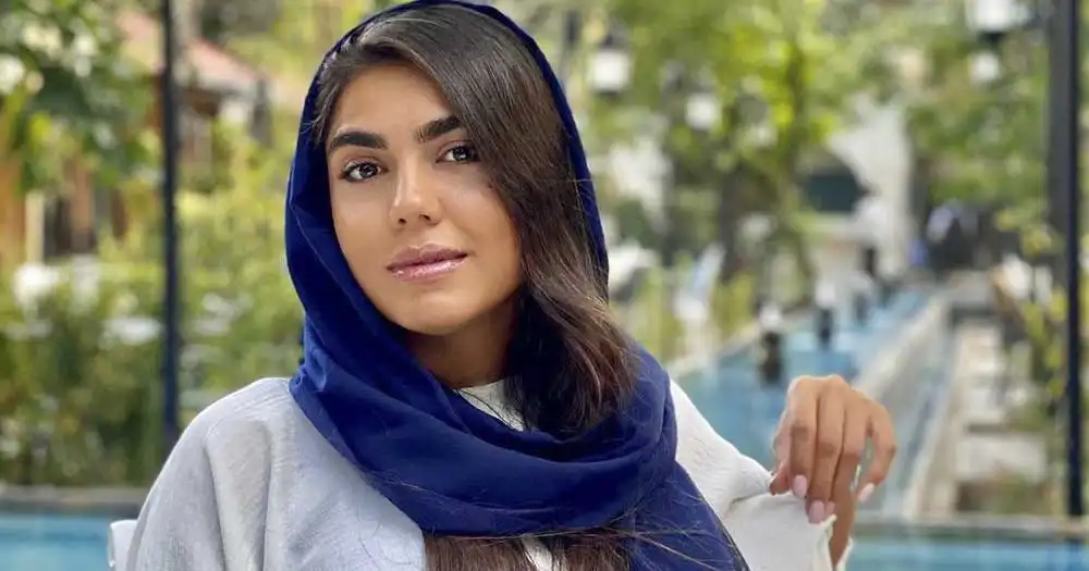 آزاده زارعی