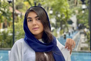 آزاده زارعی