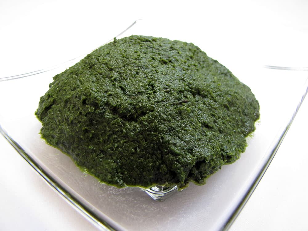 طرز تهیه دلال؛ نمک سبز خوش‌طعم شمالی