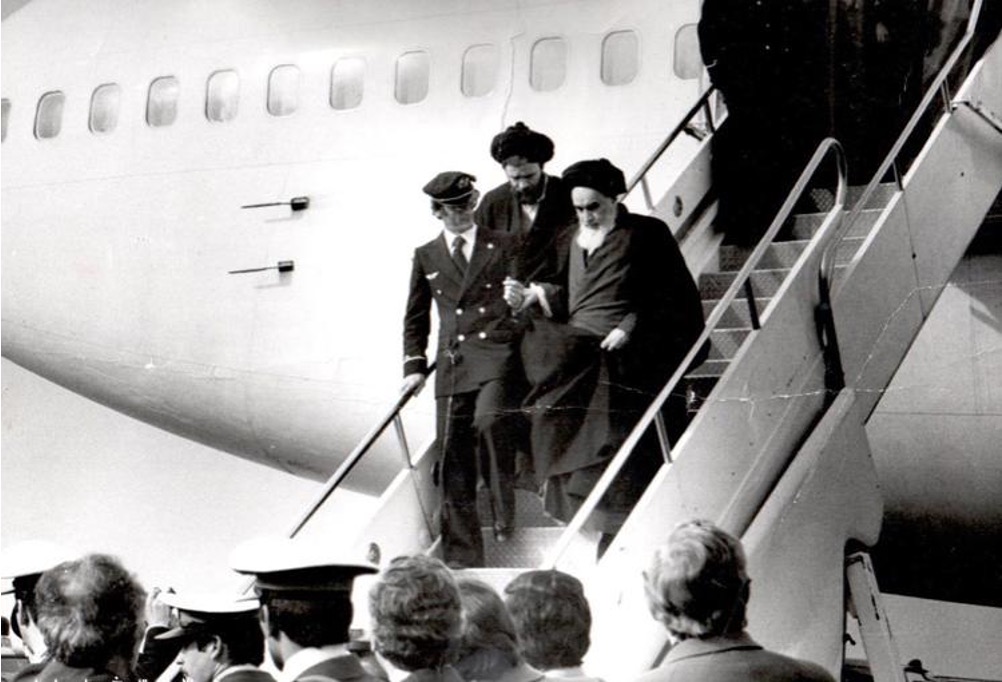 ۱۲ بهمن چه روزی است؟