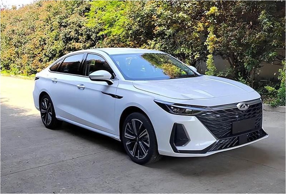 مشخصات ماشین آریزو ۸ پرو  چیست؟