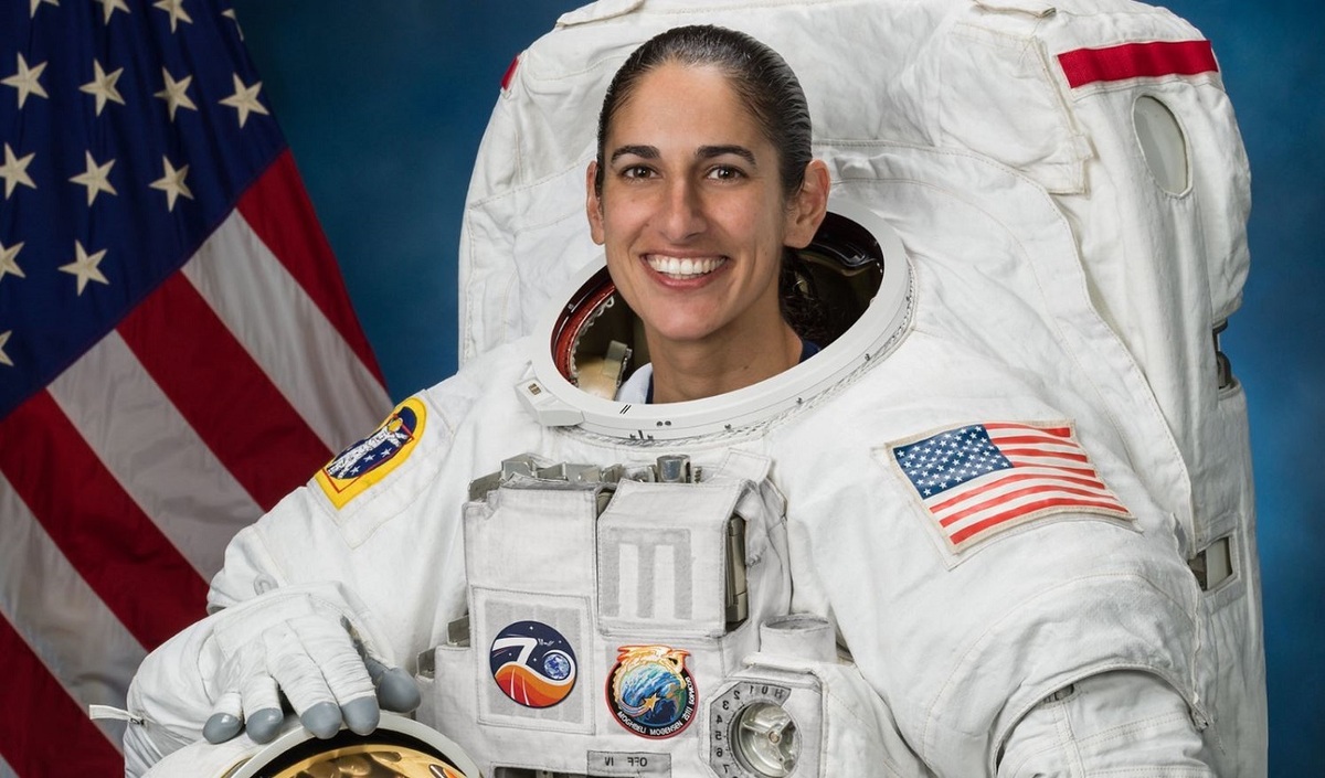 یاسمین مقبلی کیست؟ همه چیز درباره زندگی و کارنامه او